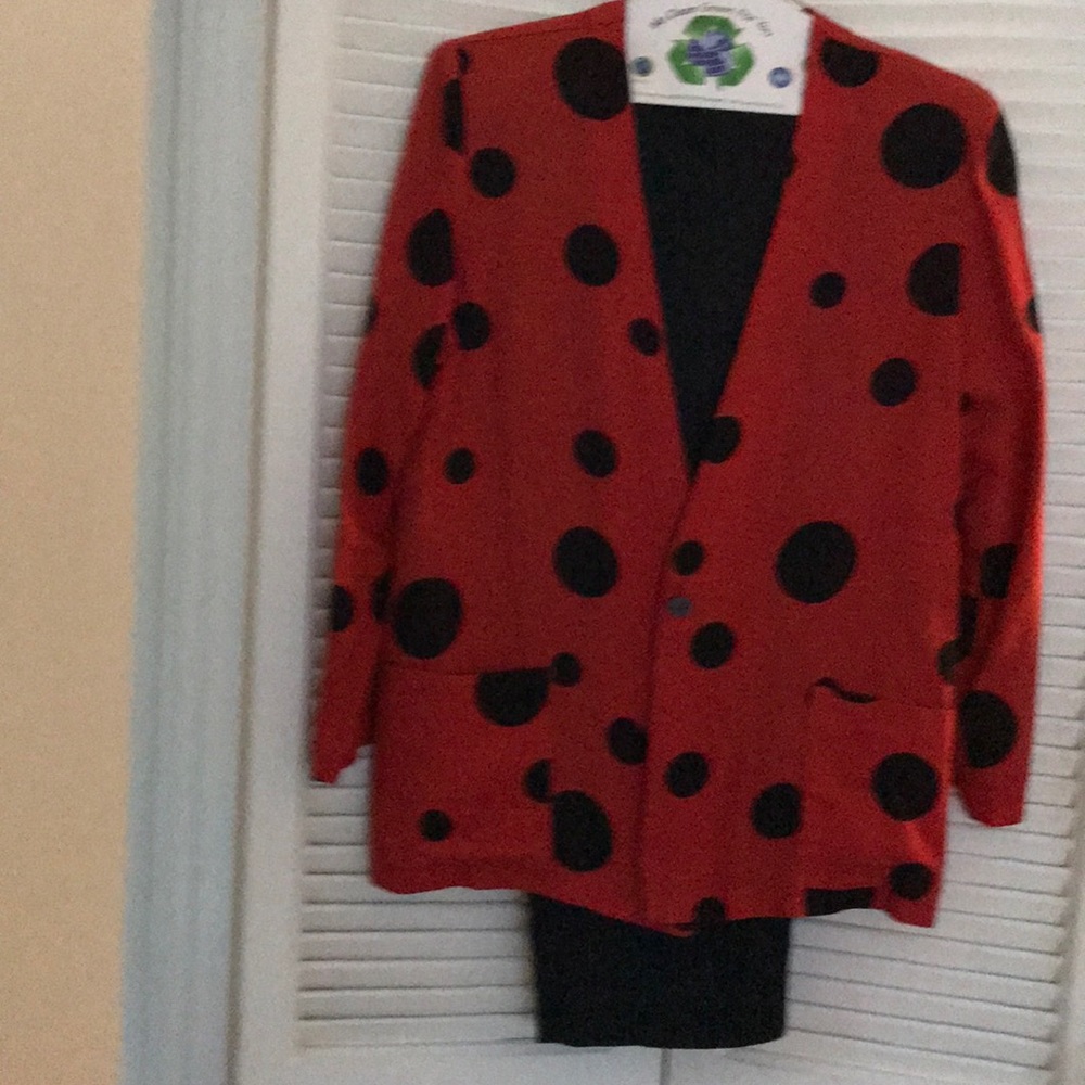 Dsigner 2 piece Cotten black and fed set